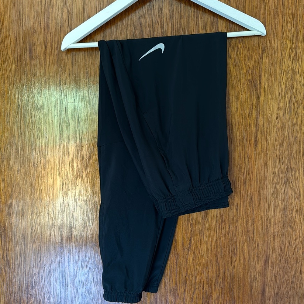 Nike sport jogger waterproof pant womens